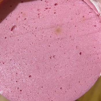 Aldığım Tavuk Salamın İçinde Mor Noktalar Çıktı, Değişim Talep Ediyorum