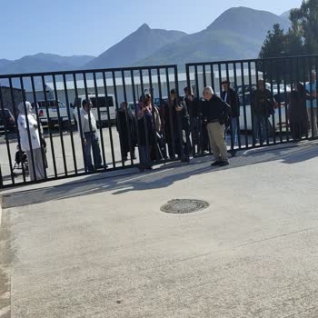 Osmaniye Araştırma Hastanesi Kapılarının Sürekli Kapalı Olması Mağduriyet Yaratıyor