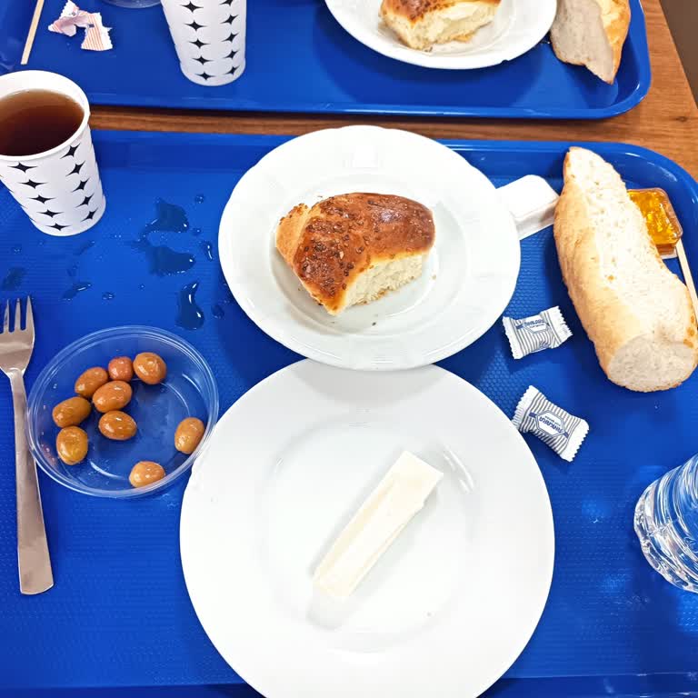 Kahvaltı Çeşitlerinin Azaltılması Öğrencileri Mağdur Ediyor