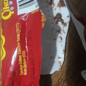 Çikolatalı Gofrette Şüpheli Yeşil Madde Şoku