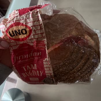 UNO Ekmeğin İçinden Çıkan Kıl Hijyen Konusunda Hayal Kırıklığı Yaşattı