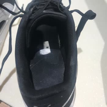 Az Kullanılan Puma Ayakkabının Kısa Sürede Yıpranması Ve Değişim Talebi