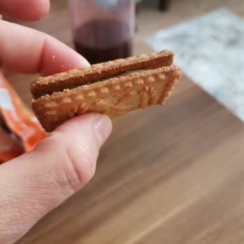 Ambalajdaki Krema Görseliyle Gerçek Ürün Arasında Büyük Fark Var