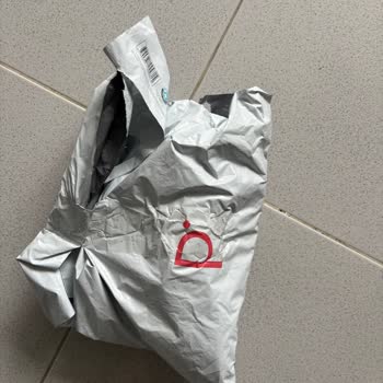 Paketim Makasla Açılıp Bantlanmış: Güvenim Sarsıldı