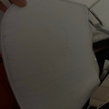 Aldığım Çantada Tekrar Kendiliğinden Lekelenme Oluştu