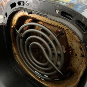 Airfryer Kapağı Kapanmıyor Ve İç Temizliği Yapılamıyor Servis Desteği Yok
