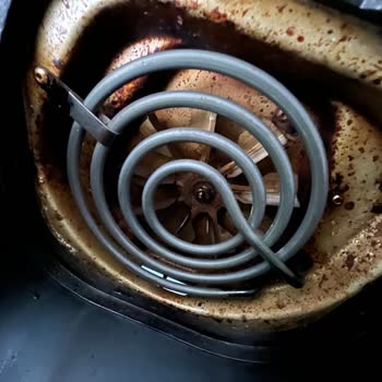 Airfryer Kapağı Kapanmıyor Ve İç Temizliği Yapılamıyor Servis Desteği Yok