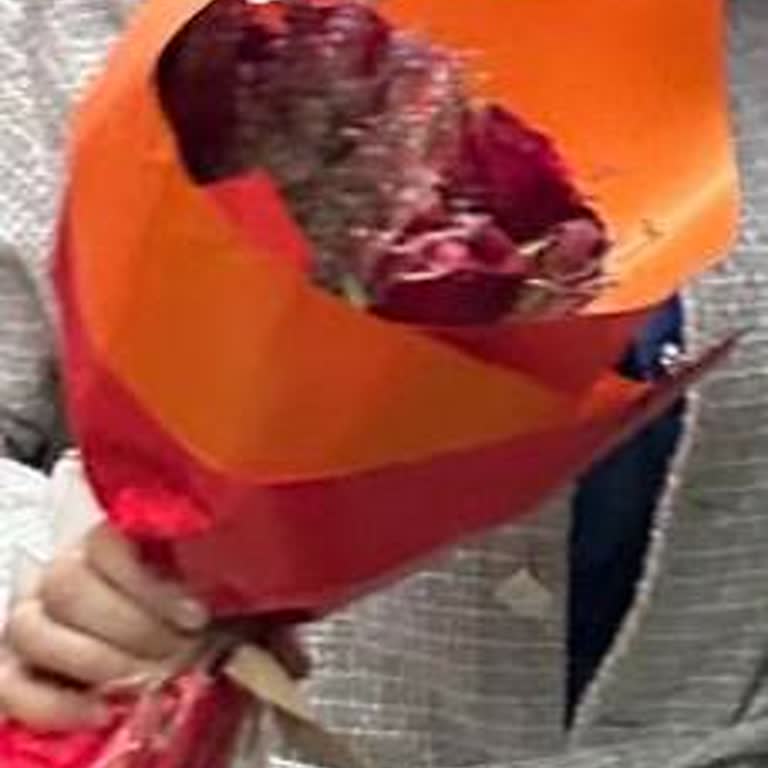 Çiçek Sepeti Görseldeki Gül Buketi İle Gelen Ürün Arasında Büyük Fark Var