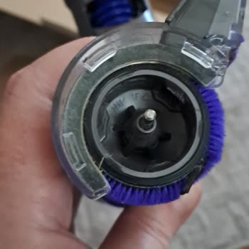Dyson Süpürgemin Eksik Parçası İçin Ücret Talebi Mağduriyeti