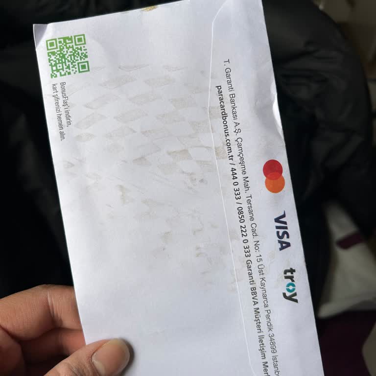 Banka Kartım Güvenli Olmayan Şekilde Teslim Edildi