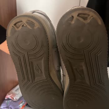 Nike Air Force Ayakkabının Kısa Sürede Tabanında Dökülme Sorunu Ve Mağduriyet