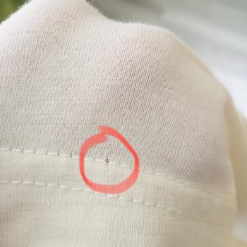 DeFacto Tişörtüm İlk Yıkamada Dikiş Yerinden Delindi Müşteri Hizmetleri Kullanıcı Hatası Dedi