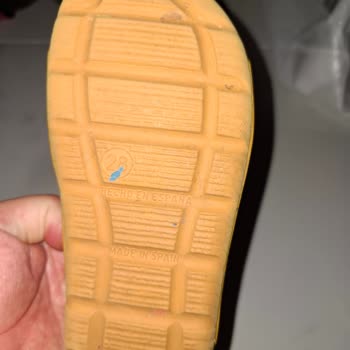 Trendyol Kısa Sürede Yırtılan Çocuk Ayakkabısı İçin Çözüm Bekliyorum