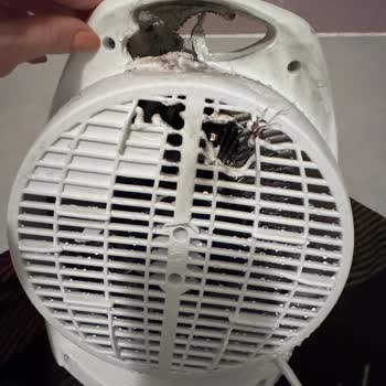 Aldığım Isıtıcı 3 Gün İçinde Yandı, Mağaza Dönüş Yapmıyor