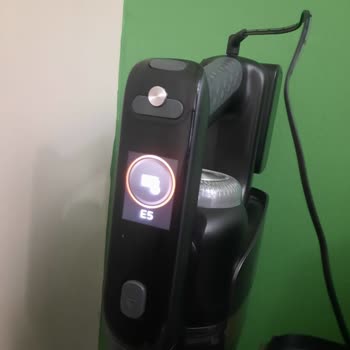 Philips Ev Aletleri 9000 Serisi Aqua Trio Kablosuz Dikey Süpürge Arızası