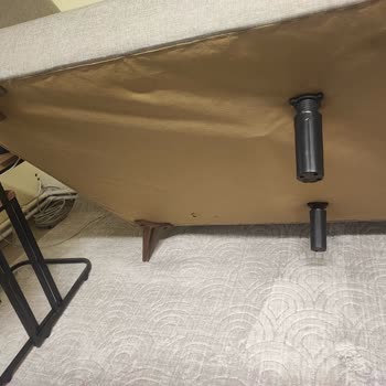 Evname Esenler Şubesi'nden Alınan Köşe Takımında Kırık Destek Ve Garanti Sorunu