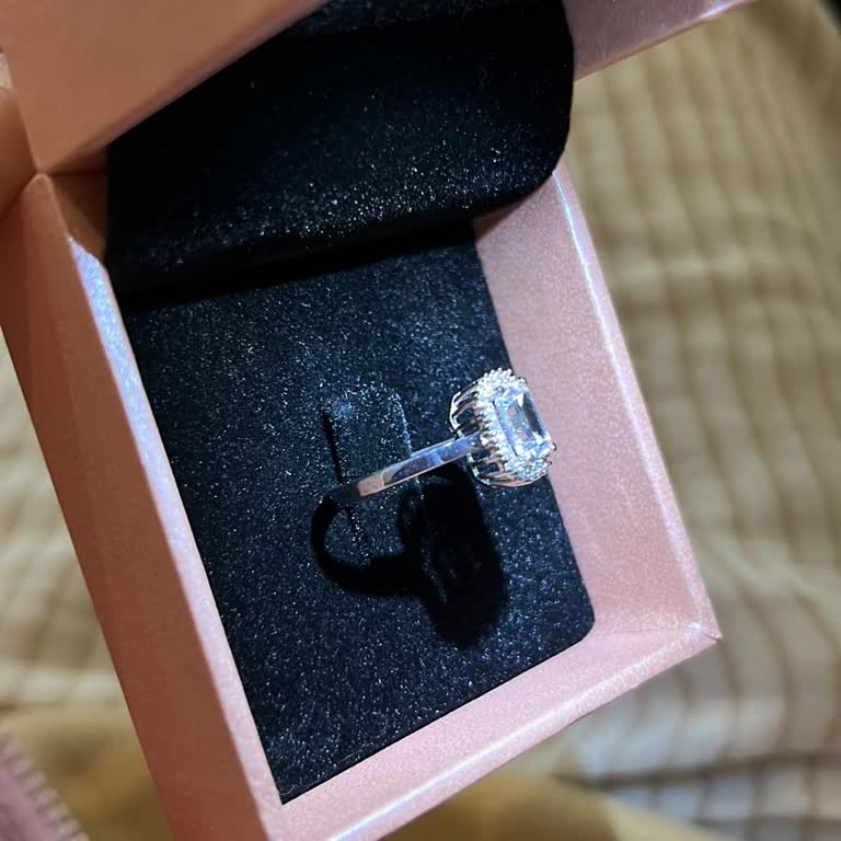 Evlenme Teklifi Yüzüğüm Hayal Kırıklığına Dönüştü