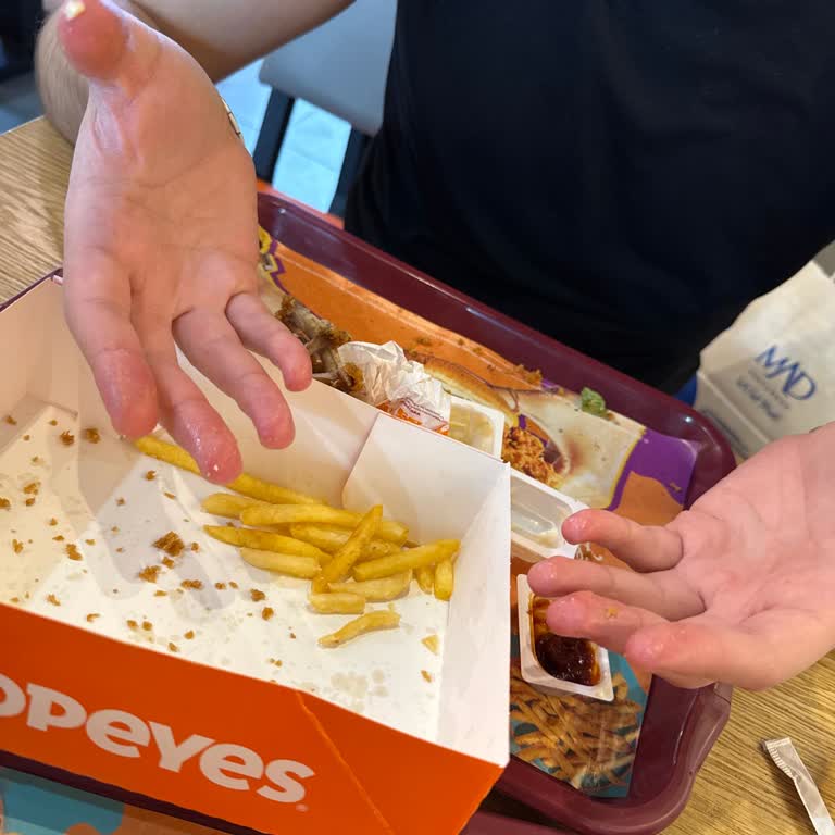 Şubede Sürekli Islak Mendil Eksikliği Ve Olumsuz Çalışan Davranışı