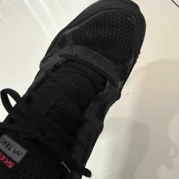 Kısa Sürede Yıpranan Ayakkabıya Sürekli 'Kullanıcı Hatası' Yanıtı