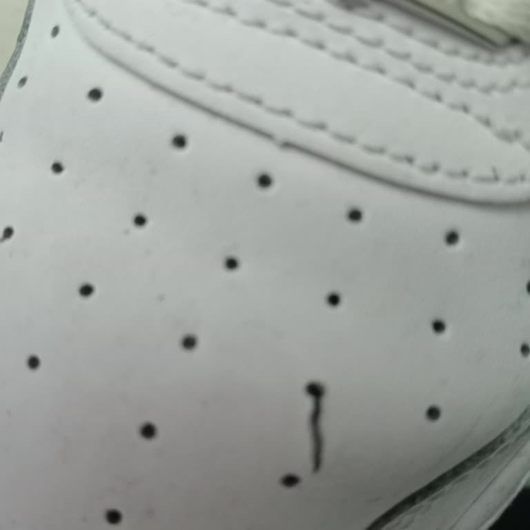 Satın Aldığım Nike Ayakkabı İki Gün İçinde Yırtıldı, Fatura Ve Destek Alamadım