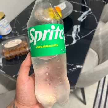 Aldığım Sprite'ın Tadı Alışılmışın Dışında Ve Rahatsız Edici Çıktı