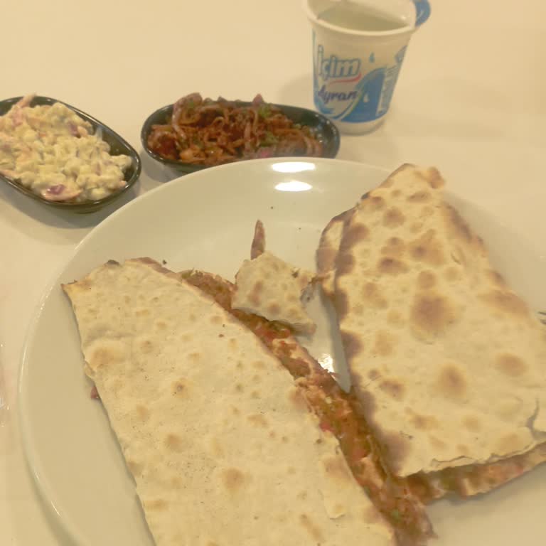 Centa Kebapta Beklenmeyen Sunum Ve İlgisiz Personel Deneyimi