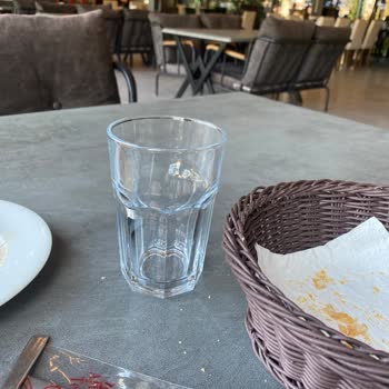 Centa Kebapta Beklenmeyen Sunum Ve İlgisiz Personel Deneyimi