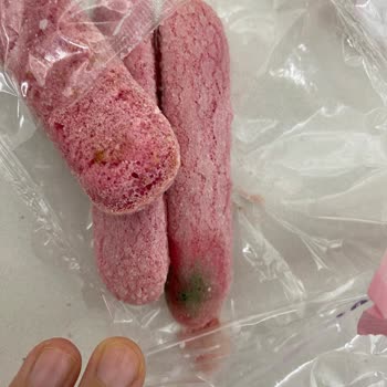 Son Kullanma Tarihi Geçmemiş Kedi Dili Ürünü Küflü Çıktı, İade Talebi