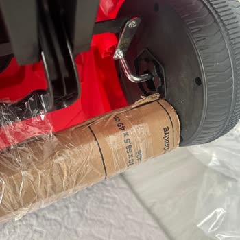 Sürekli Kırık Ürün Teslimatı Ve Yerine Getirilmeyen Sözler Nedeniyle Mağduriyet