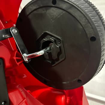 Sürekli Kırık Ürün Teslimatı Ve Yerine Getirilmeyen Sözler Nedeniyle Mağduriyet