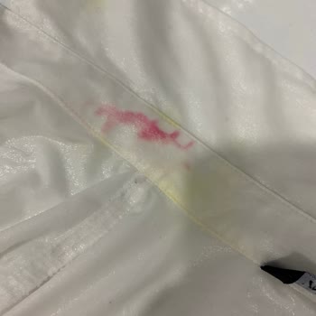 Migros Ultra Çamaşır Suyu Beyaz Gömleğimi Pembeye Çevirdi