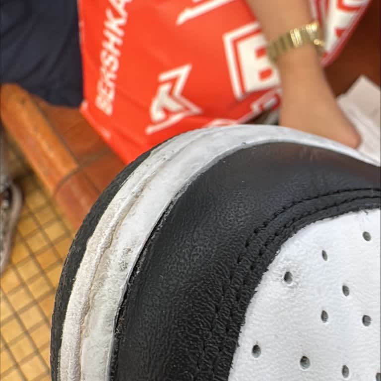 Nike Satın Aldığım Ayakkabının Önü Açıldı Mağaza İlgisiz Kaldı Çözüm Sunulmadı