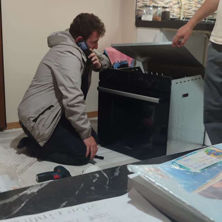 Aldığım Alpina Setin Fırını Pişirmiyor Ocak Elektrik Çarpıyor Servis Çözüm Sunmuyor