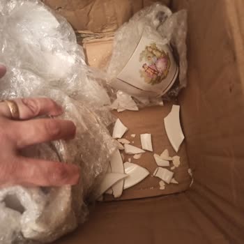 Aras Kargo'da Kırılan Ürün İçin Tazminat Talebim Reddedildi