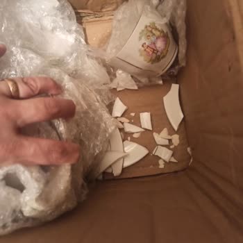 Aras Kargo'da Kırılan Ürün İçin Tazminat Talebim Reddedildi