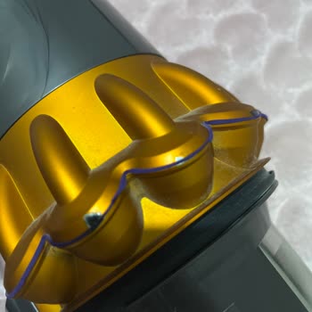 Dyson V15 Süpürgemde Ciddi Parça Sorunları Ve Yetersiz Müşteri Hizmeti