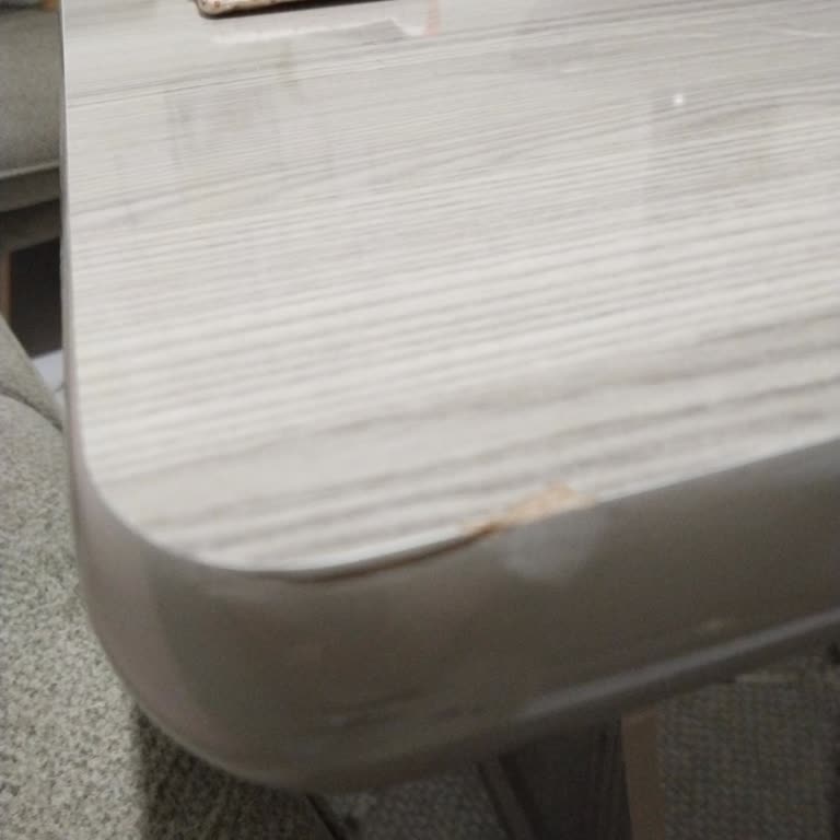 Kırık Ve Eksik Yemek Masası Teslimatı, Müşteri Hizmetlerinden Çözüm Yok