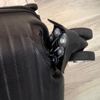 Sunexpress Uçuşunda Valizim Hasar Gördü, Çözüm Ve Geri Dönüş Alamıyorum