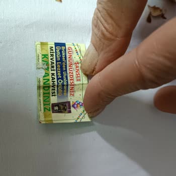 Tuğba Kuruyemiş Fıstık İçinden Çıkan Sürpriz Kağıt Hakkında Açıklama Bekliyorum