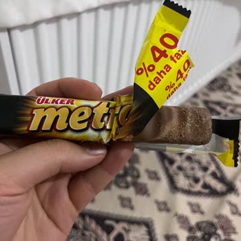 Aldığım Metro Çikolatanın İçinde Yabancı Maddeler Buldum Hayal Kırıklığı Yaşadım