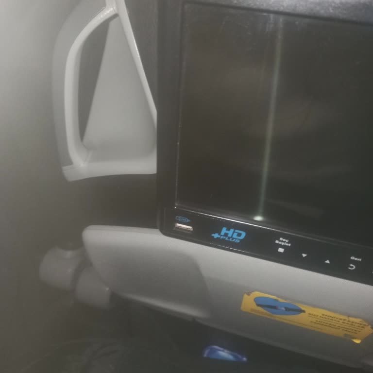 Kamil Koç Otobüslerinde Sıkışık Koltuk Düzeni Yolculuğu Çileye Dönüştürüyor