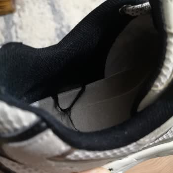 Kısa Sürede Yırtılan Ayakkabı İçin Garanti Kapsamında Değişim Talebim Reddedildi