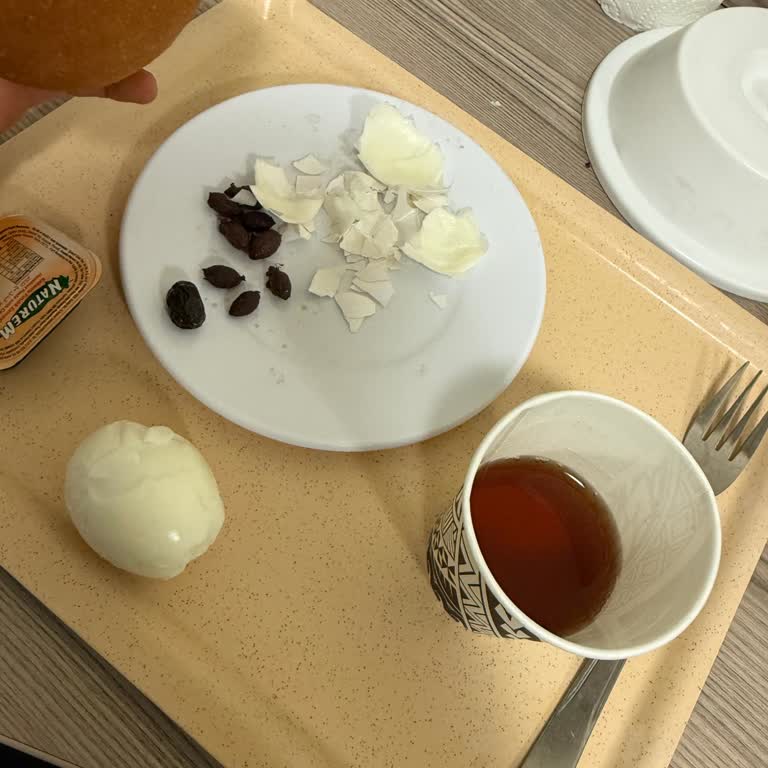 Refakatçilere Yarım Bardak Çayla Misafirperverlik Olmaz