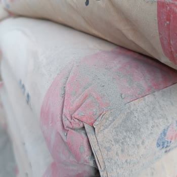 İşçi Sağlığı Ve Güvenliği İhmal Ediliyor: Kirli Ve Uygunsuz Torbalar Sorunu