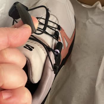 Leke Çıkan Ayakkabı Sonrası Stokta Numaram Kalmadı Mağduriyetim Giderilsin