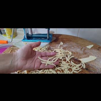 Erişte Makinesi Çiftli Çıkıyor, İade Talebim Reddedildi: Mağduriyetimin Giderilmesini İstiyorum