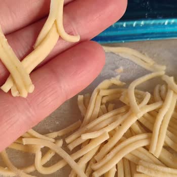 Erişte Makinesi Çiftli Çıkıyor, İade Talebim Reddedildi: Mağduriyetimin Giderilmesini İstiyorum