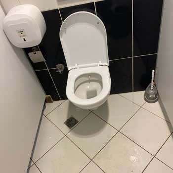 Polatlı Dua Tepe Hastanesi Tuvaletlerinde Sürekli Hijyen Sorunu