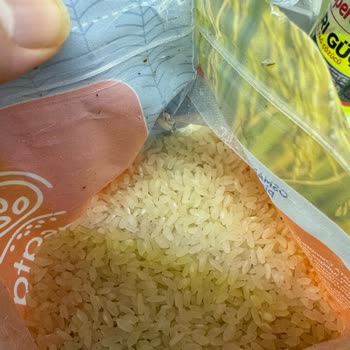 Kapalı Pirinç Paketinden Canlı Örümcek Çıktı!