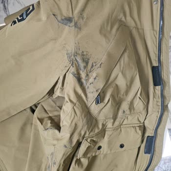 Yurtiçi Kargo Islak Ve Yırtılmış, Özensiz Bir Şekilde Taşınmış